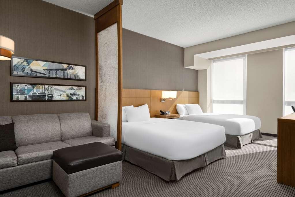 Hyatt Place Iowa City Downtown Room photo